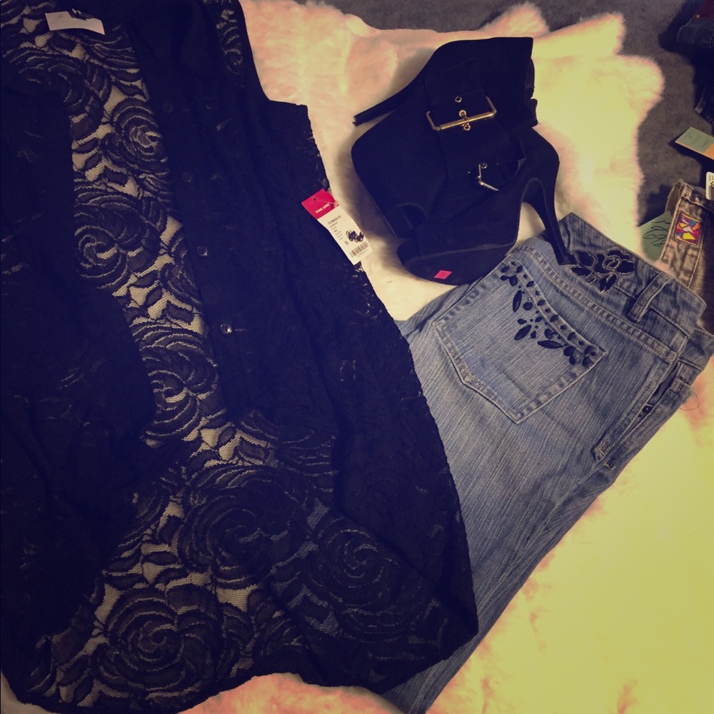 Bear dance lace top